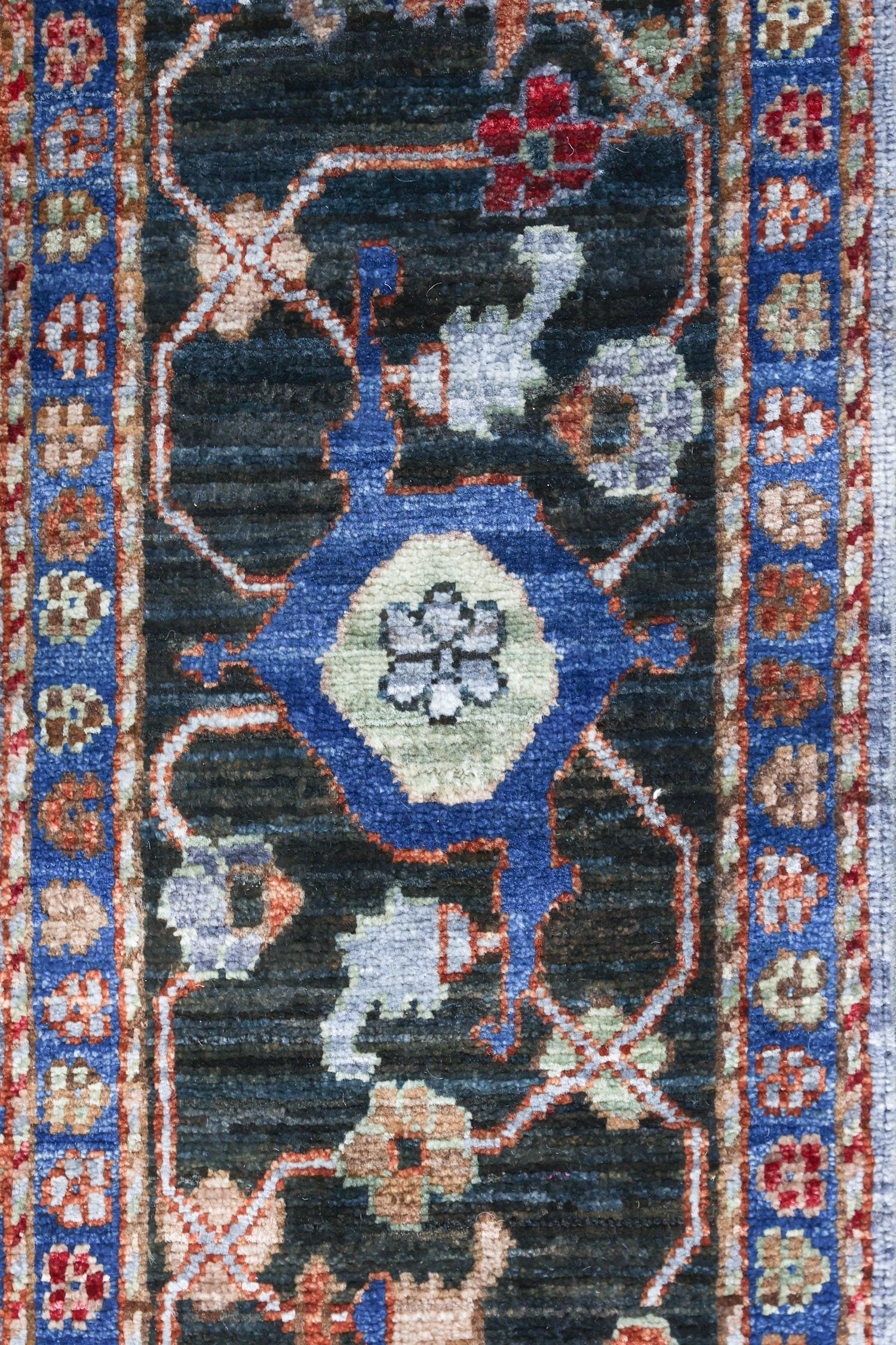 Sultanabad Handwoven Tribal Rug, J75454