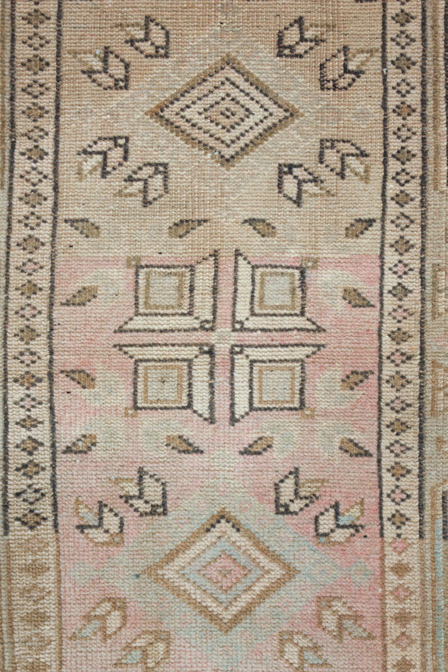 Vintage Sultanhan Handwoven Tribal Rug, J76702