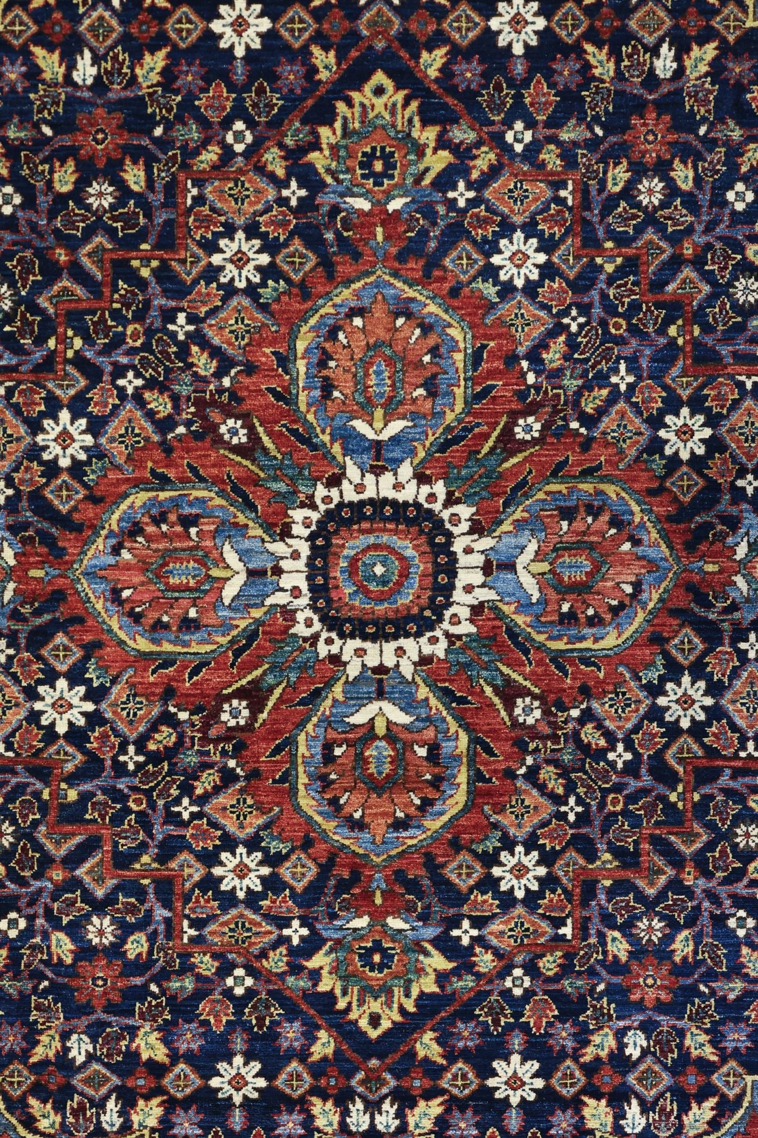 Tabriz Handwoven Tribal Rug, J76819