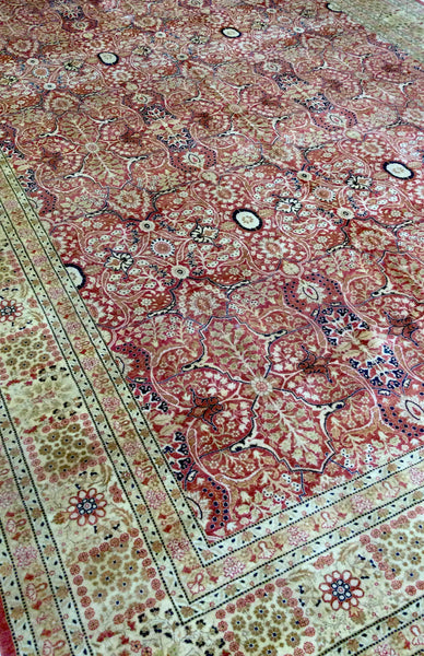 Tabriz Handwoven Traditional Rug, J28065