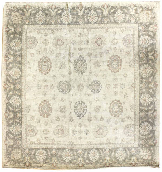 Agra Handwoven Traditional Rug