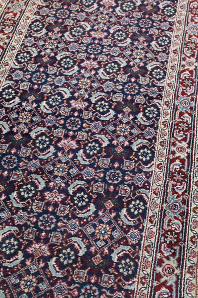 Bijar Handwoven Traditional Rug, J59415