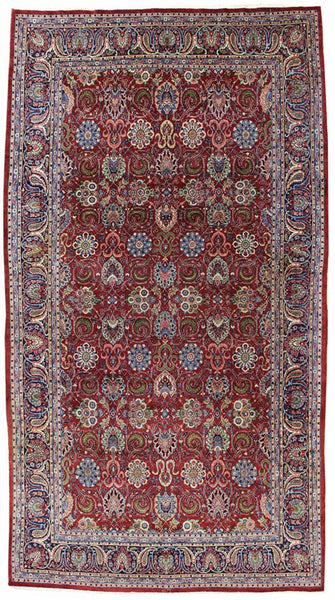 Antique Kazvin Handwoven Traditional Rug