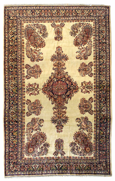 Antique Kazvin Handwoven Traditional Rug