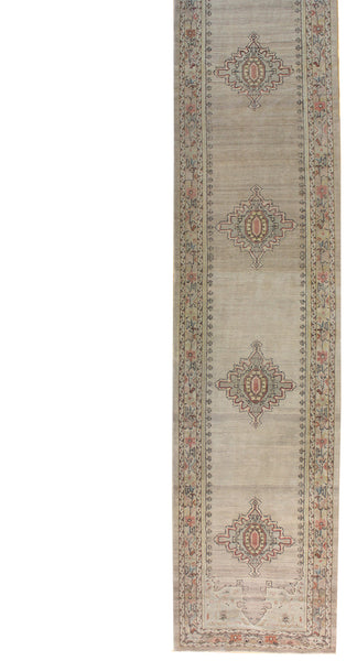 Oushak Handwoven Traditional Rug