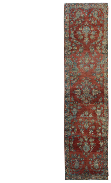 Antique Sarouk Handwoven Traditional Rug