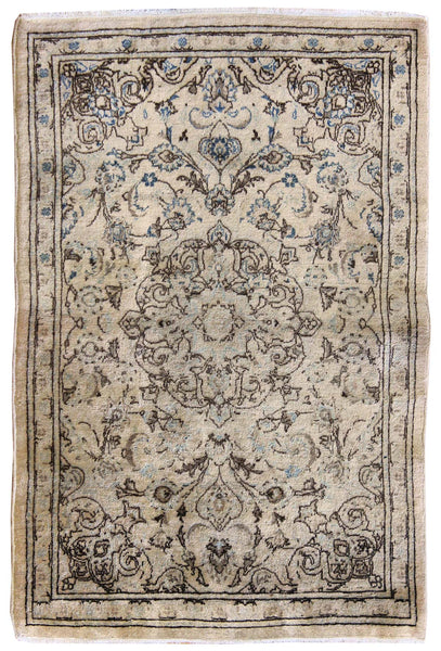 Antique Tabriz Handwoven Traditional Rug