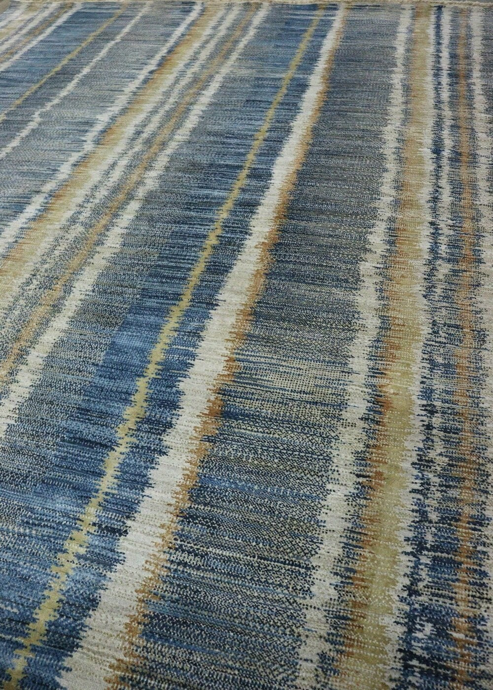 Wide Stripe Handwoven Contemporary Rug, J68037