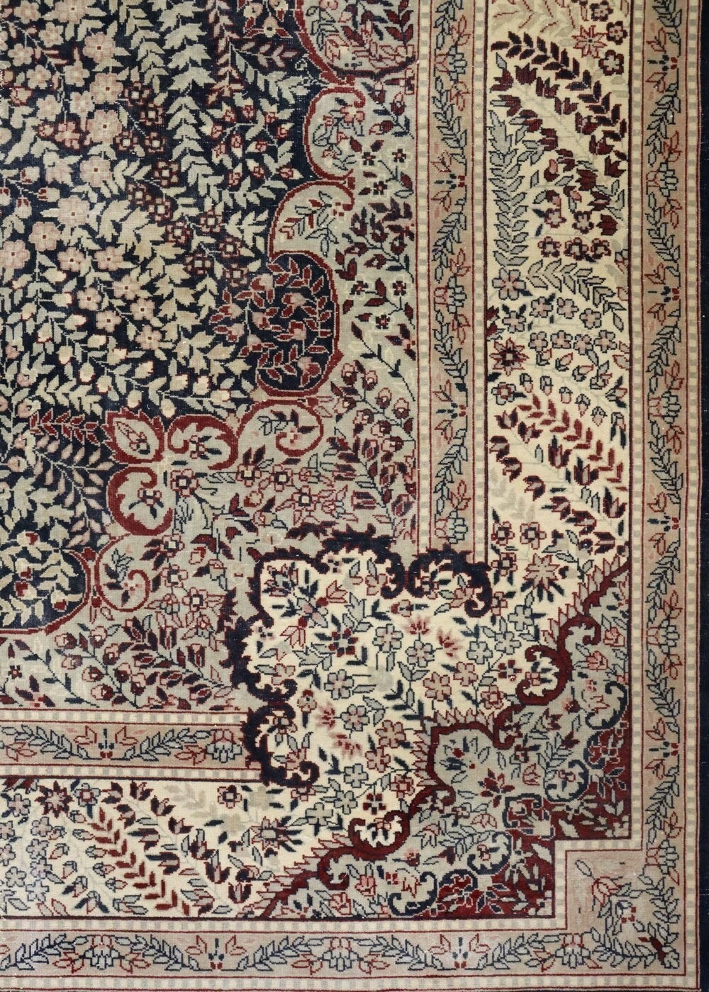 Vintage Hereke Handwoven Traditional Rug, J68091