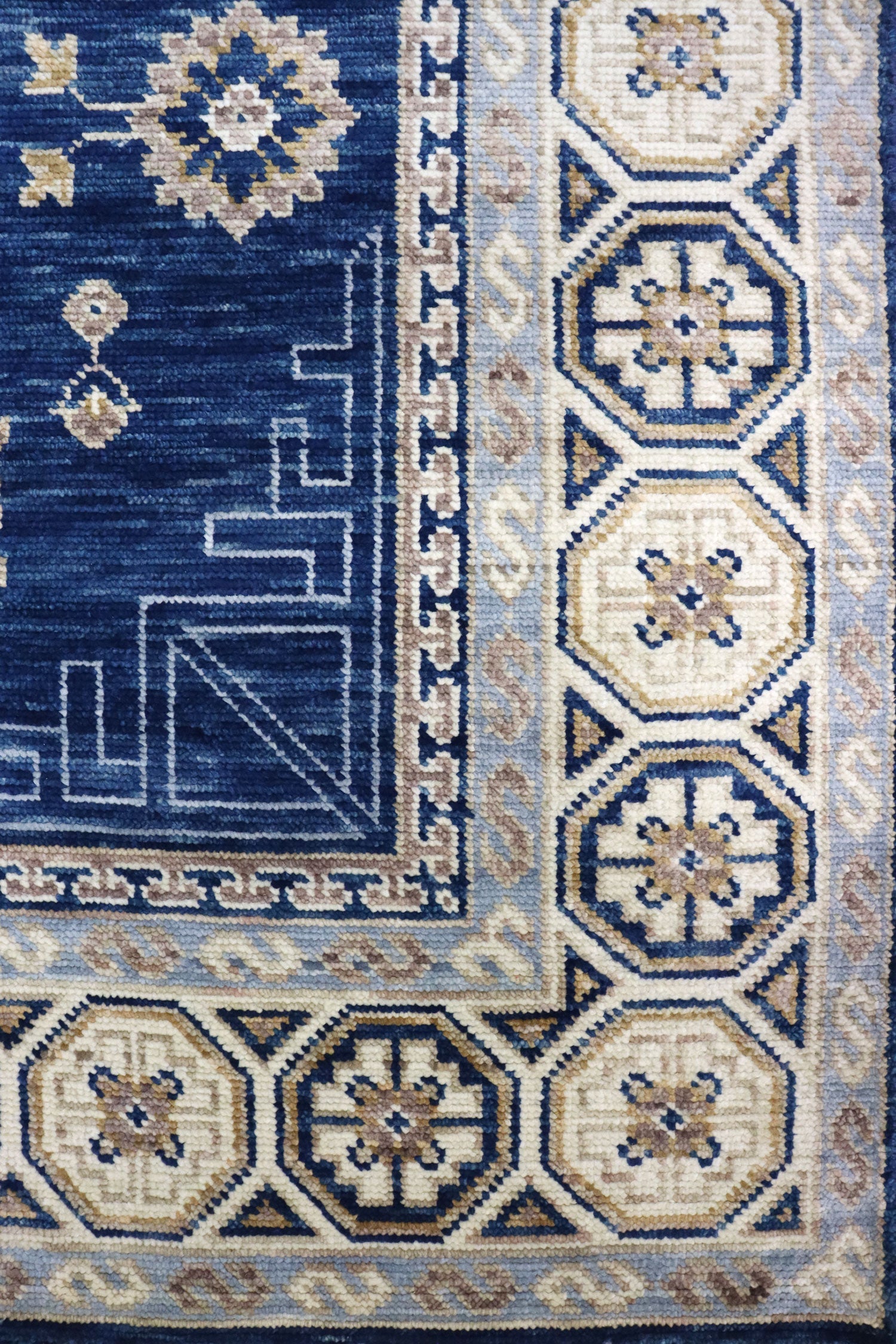 Khotan Handwoven Traditional Rug, J65684