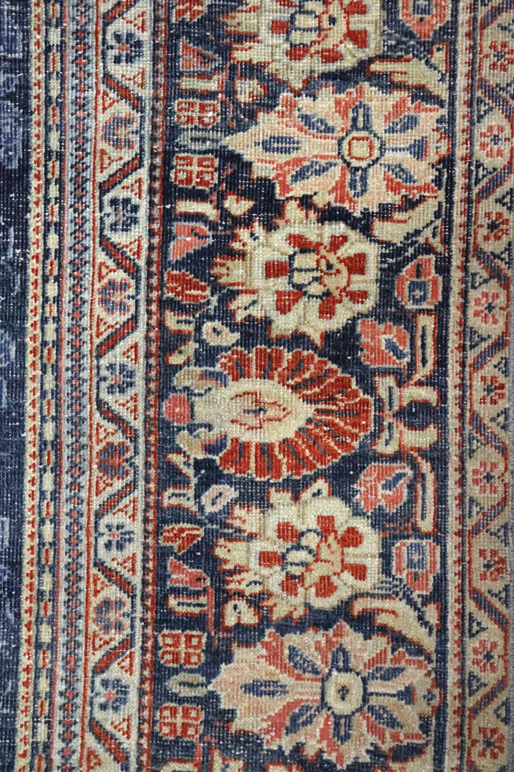 Vintage Mahal Handwoven Traditional Rug, J67715