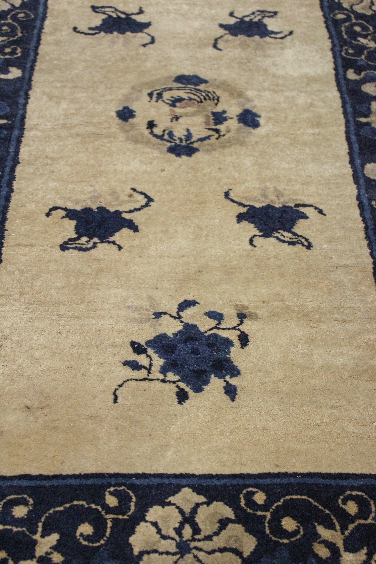 Antique Peking Handwoven Traditional Rug, J69854