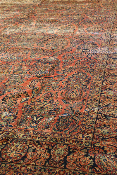 Antique Sarouk Handwoven Traditional Rug, J67806