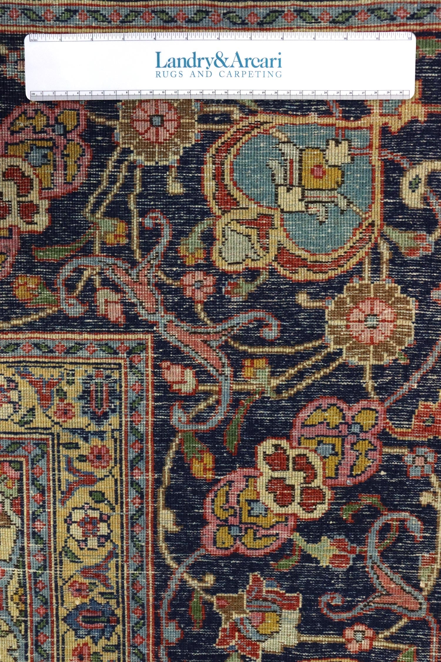 Antique Tabriz Handwoven Traditional Rug, J66267