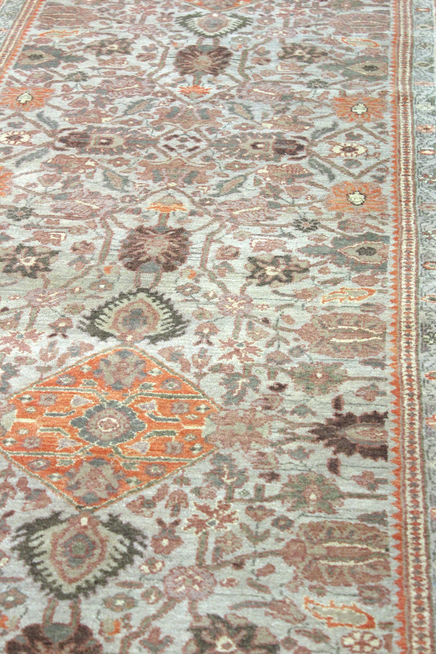 Ziegler Handwoven Traditional Rug, J69129