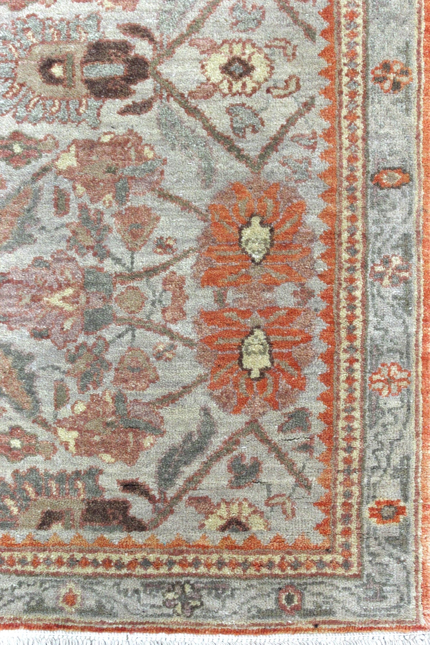 Ziegler Handwoven Traditional Rug, J69129