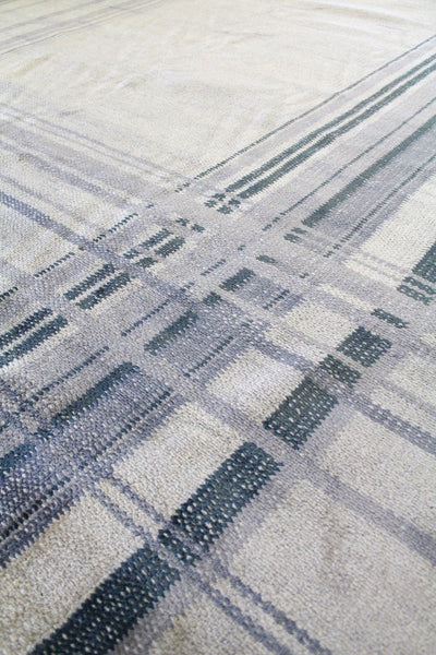 Plaid Handwoven Transitional Rug, J60264