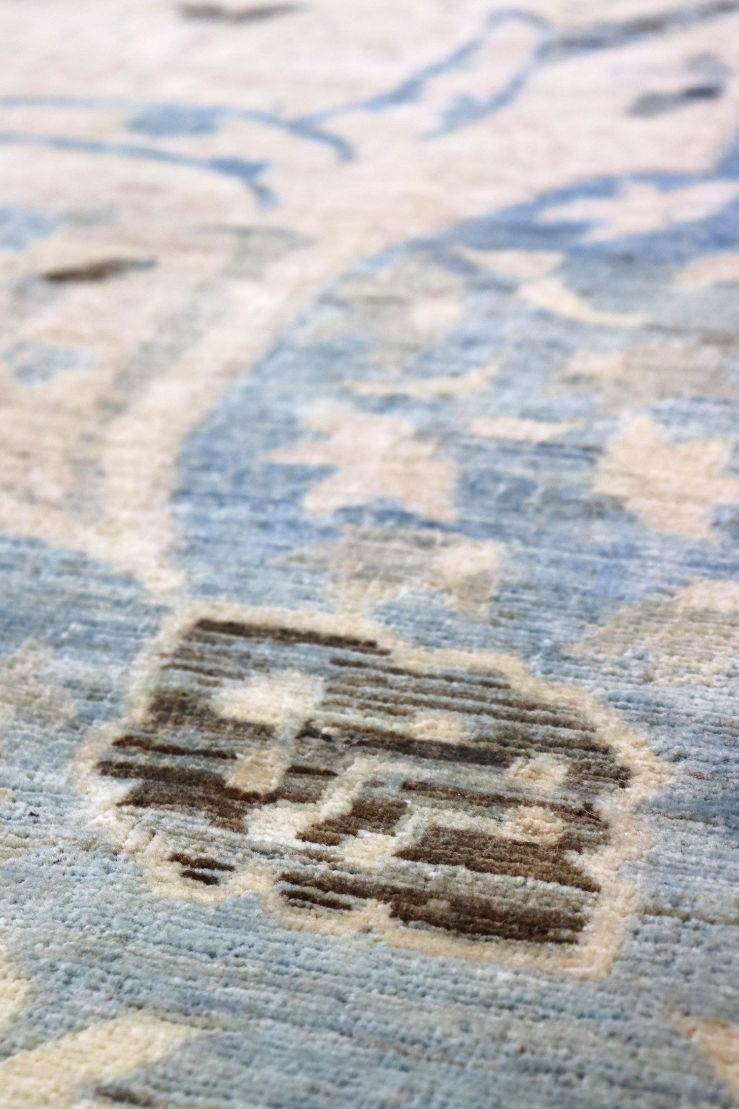 Serapi Handwoven Transitional Rug, J63853