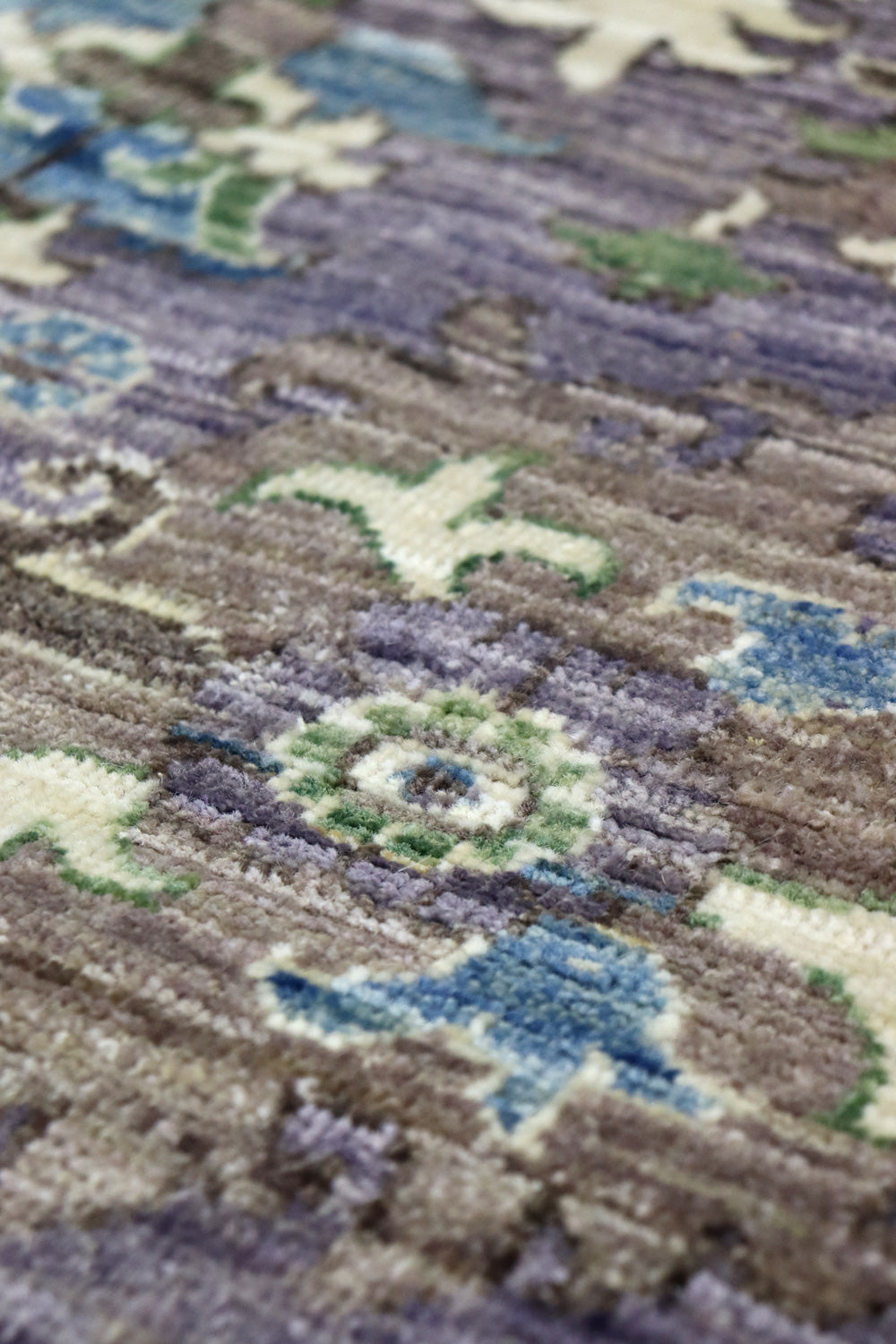 Serapi Handwoven Transitional Rug, J67220