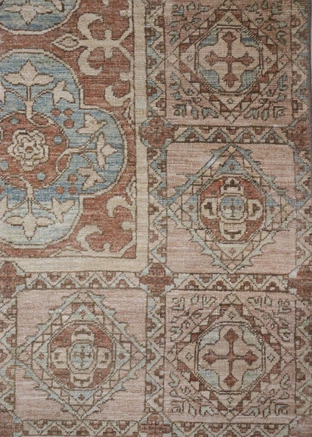 Spanish Handwoven Transitional Rug, J67685