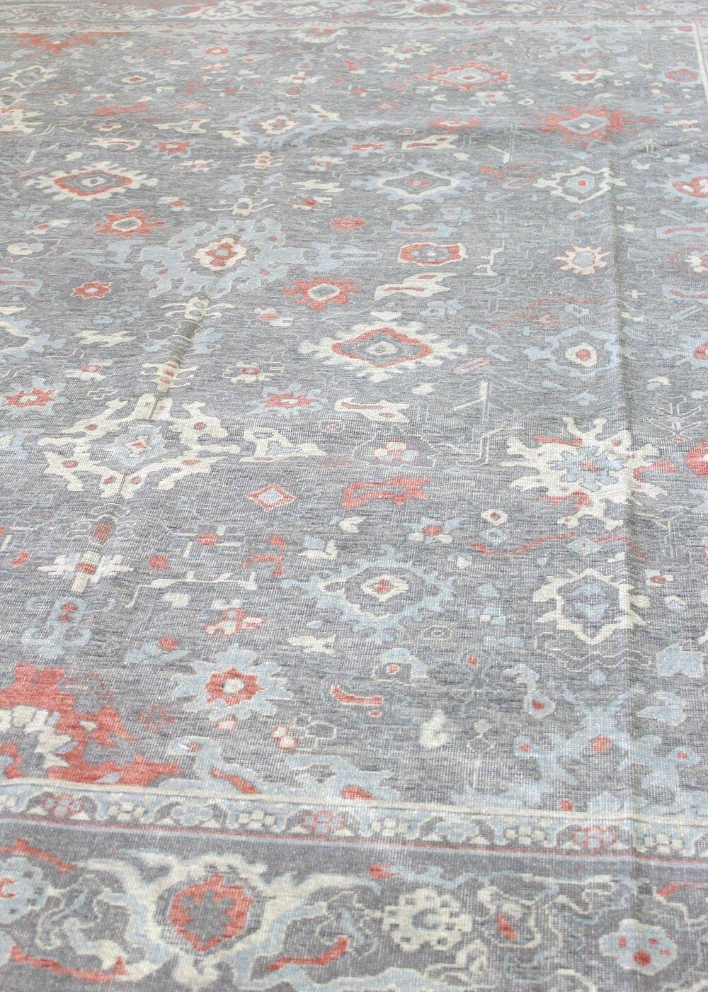 Sultanabad Machine Made Transitional Rug, J67037