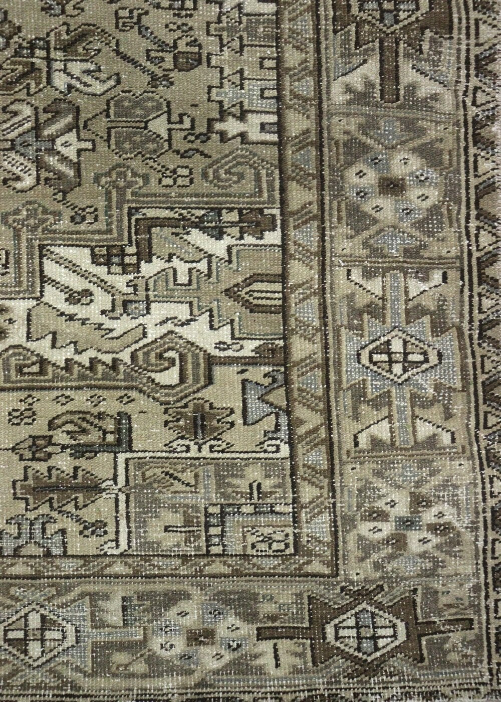 Vintage Heriz Handwoven Tribal Rug, J68249