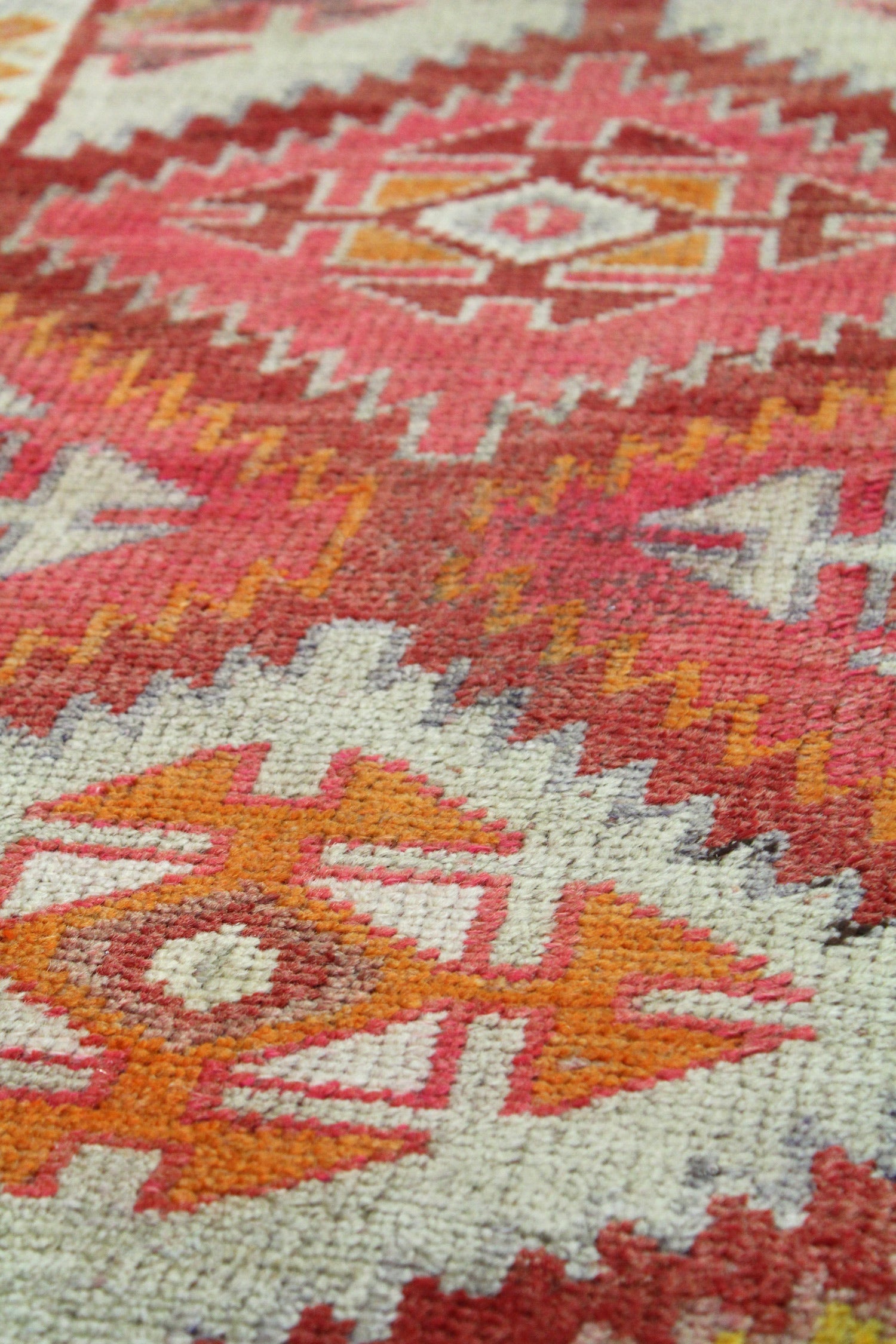 Vintage Herki Handwoven Tribal Rug, J64615