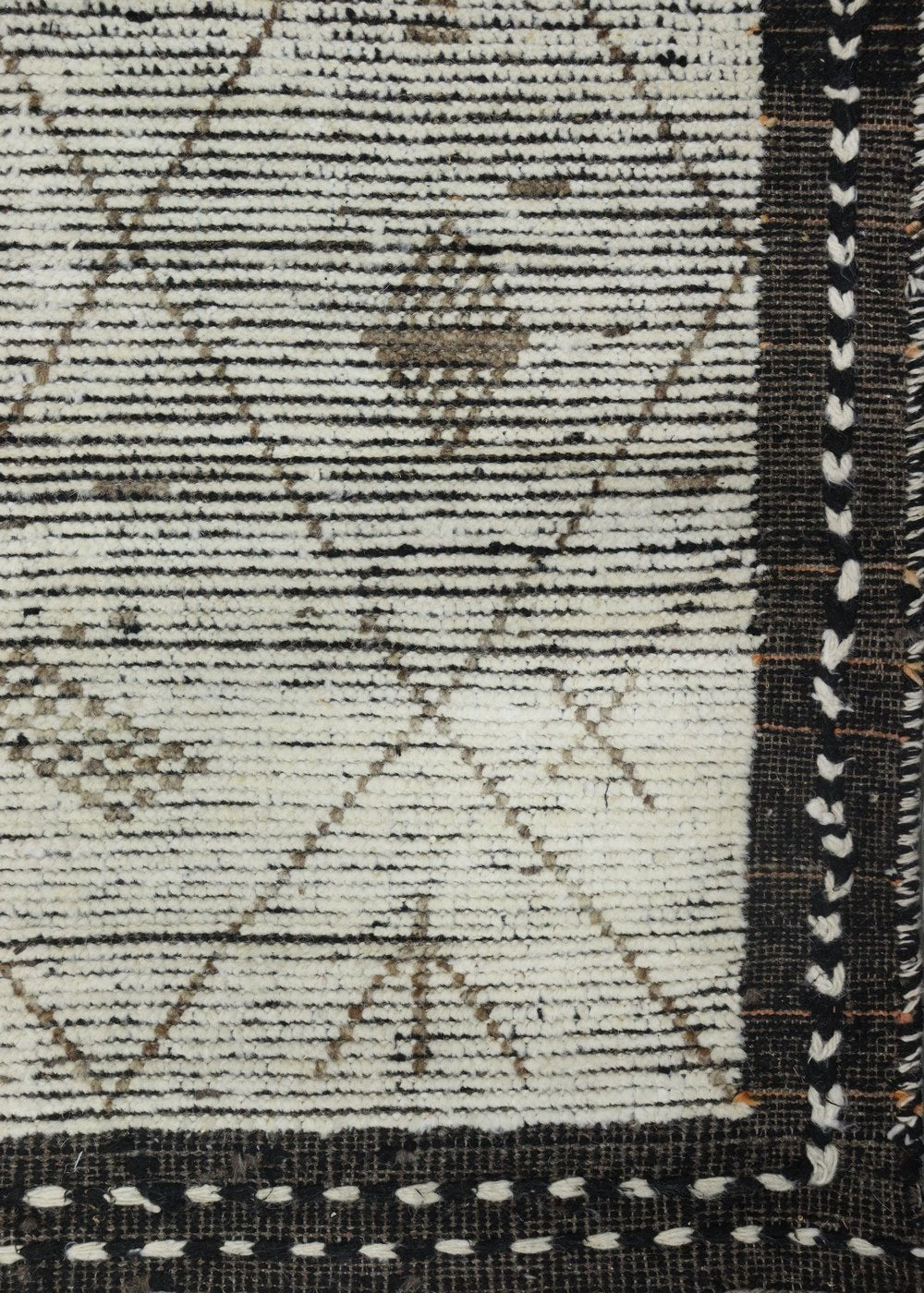 Moroccan Handwoven Tribal Rug, J68159