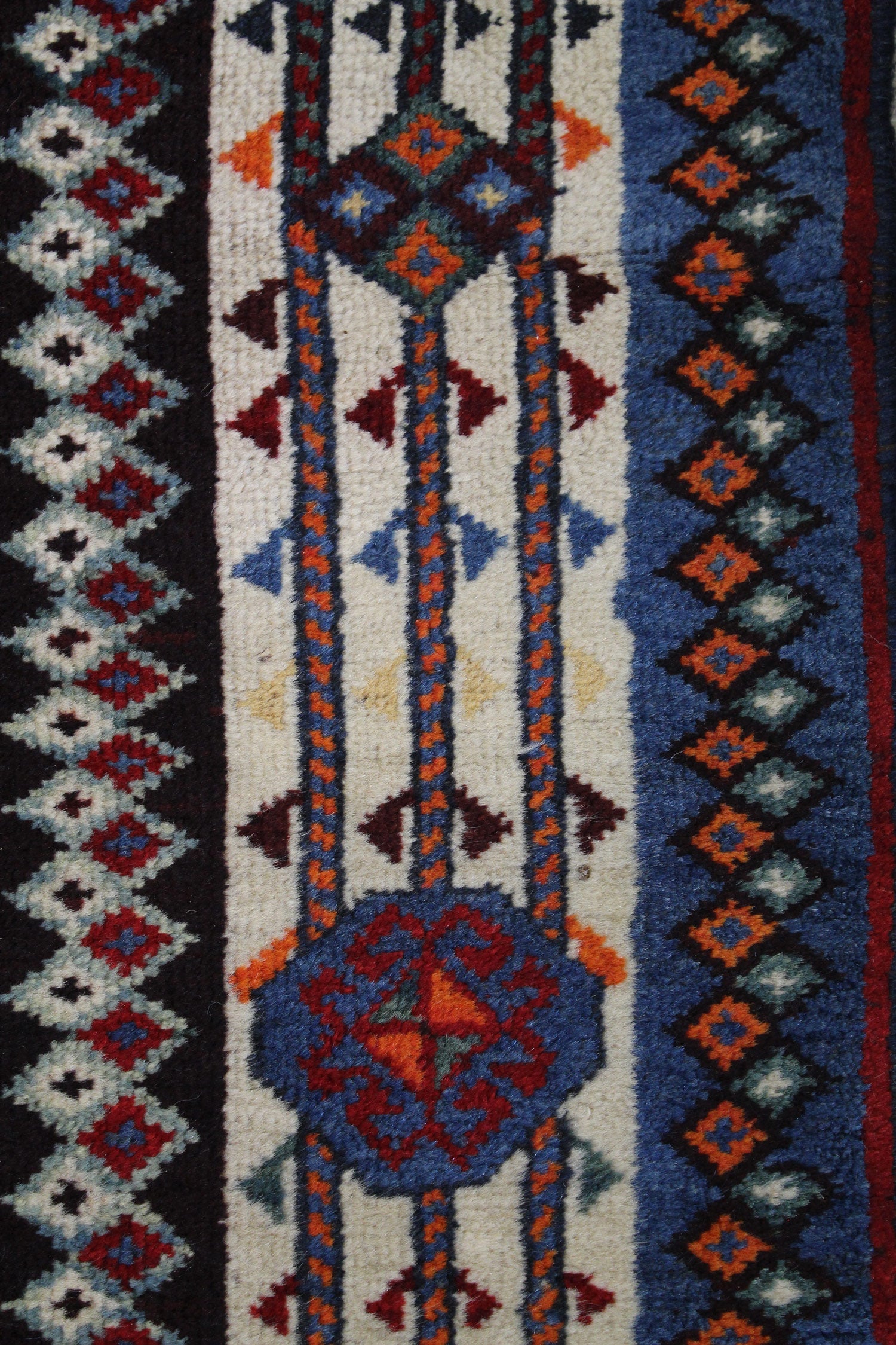 Antique Qashqai Handwoven Tribal Rug, JF8410